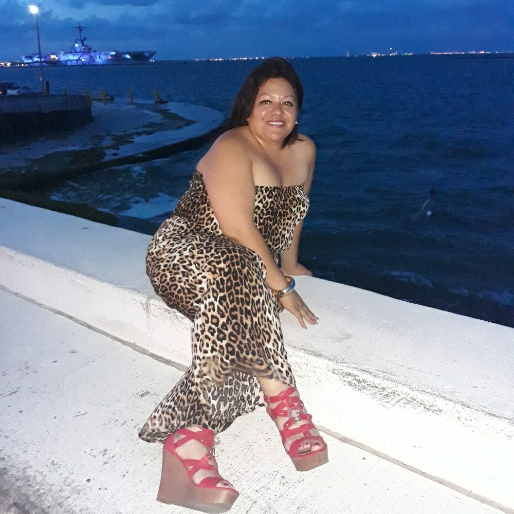 Meet your Posher, Laura